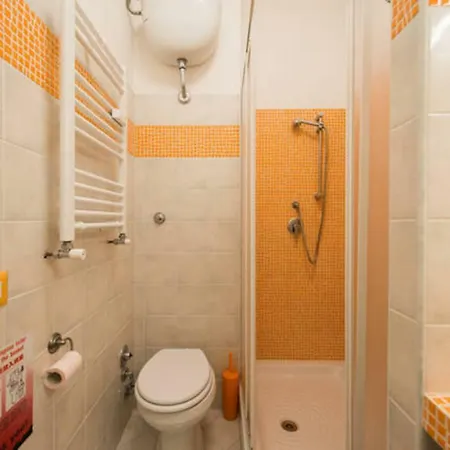 Sailors' Cabins +doyoubnb Concierge بيت ضيافة *