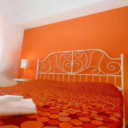 Guest house Sailors' Cabins +doyoubnb Concierge *